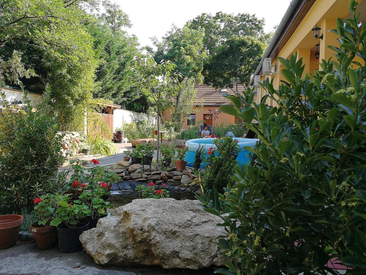 Budapest Garden Hotel بودابست المظهر الخارجي الصورة