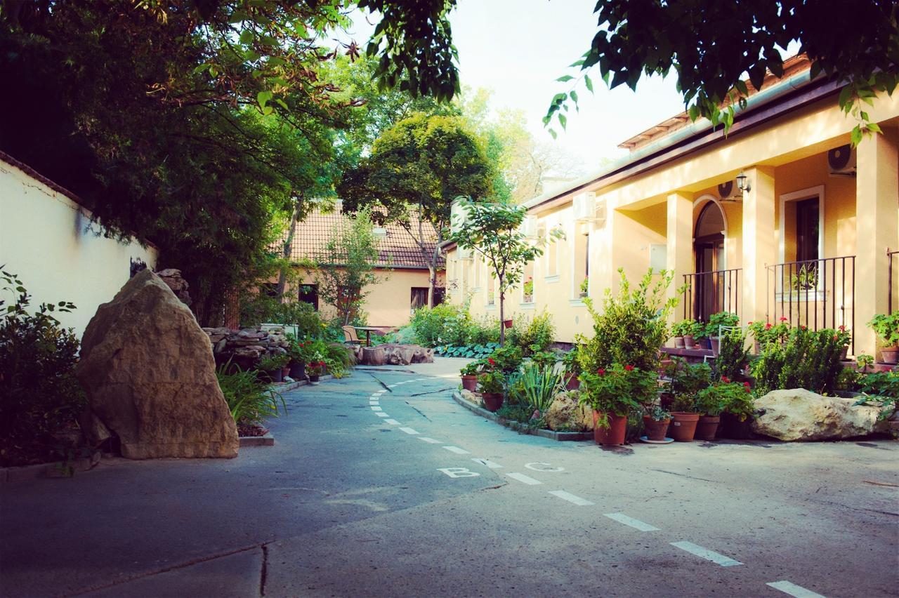 Budapest Garden Hotel بودابست المظهر الخارجي الصورة