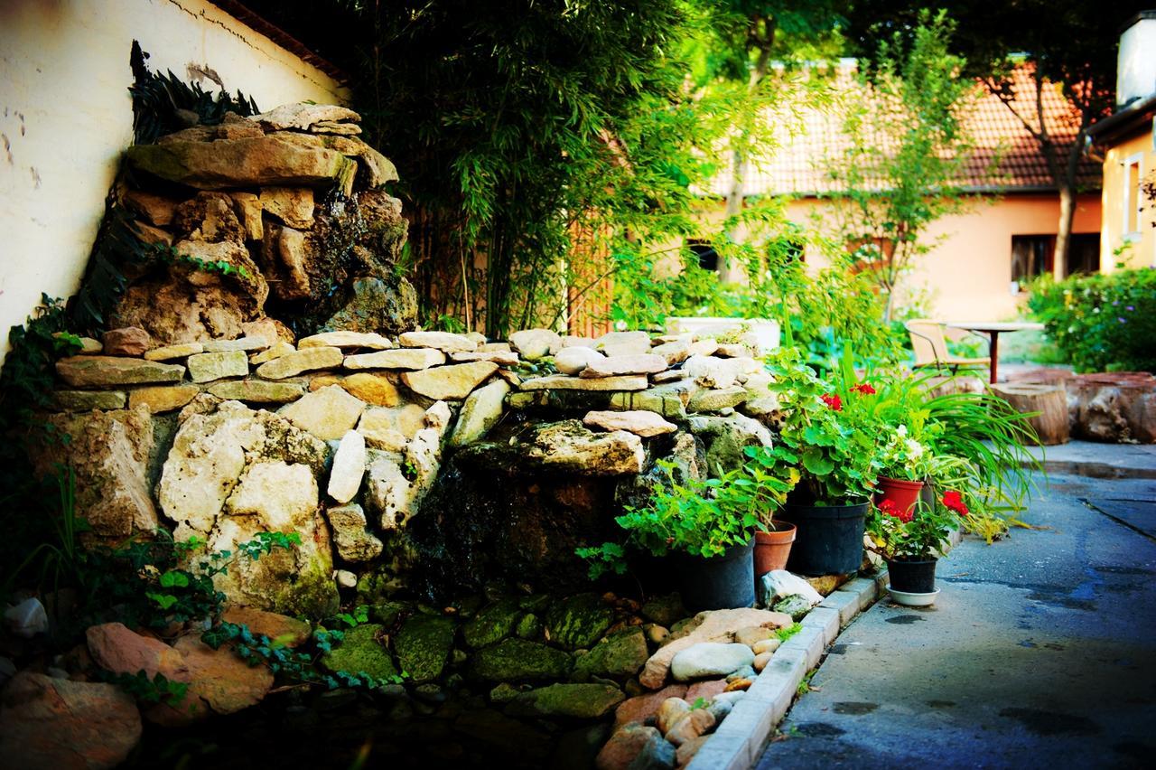 Budapest Garden Hotel بودابست المظهر الخارجي الصورة